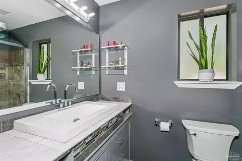 Bath - 114 Thurston Pl, Crestview, FL 32536 photo 1 of 3