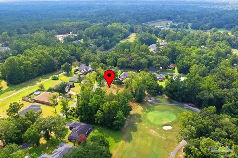 104 Par Ct, Crestview, FL 32536 photo 5