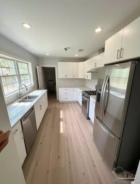 Kitchen - 4127 Polks Ave, Pace, FL 32571 photo 2 of 4
