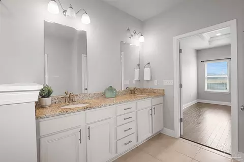 Entry Way - 2825 Gemstone Cir, Pace, FL 32571 photo 4 of 5