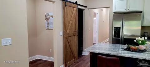 Entry Way - 3219 Electra Dr, Milton, FL 32583 photo 4 of 7