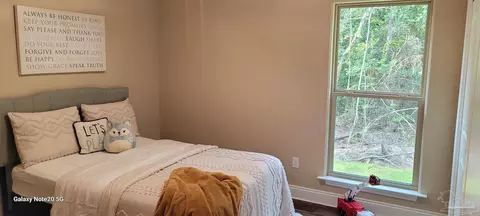 Bedroom - 3219 Electra Dr, Milton, FL 32583 photo 4 of 6