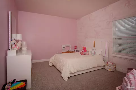 Bedroom - 6549 Captiva Dr, Milton, FL 32570 photo 3 of 4
