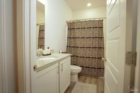 Bath - 6549 Captiva Dr, Milton, FL 32570 photo 1 of 3