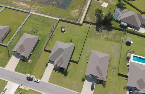 View/Area - 6549 Captiva Dr, Milton, FL 32570 photo 7 of 8