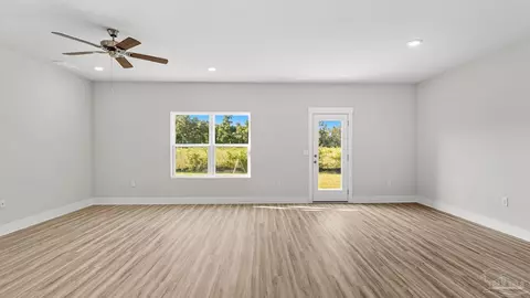 Living - 5908 Tripletail Dr, Milton, FL 32583 photo 3 of 6