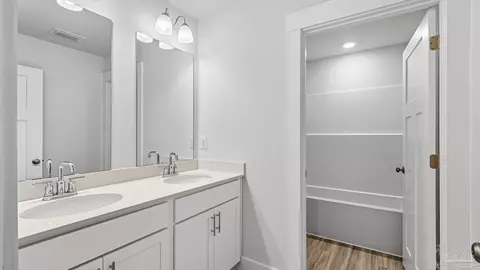 Bath - 5908 Tripletail Dr, Milton, FL 32583 photo 1 of 1
