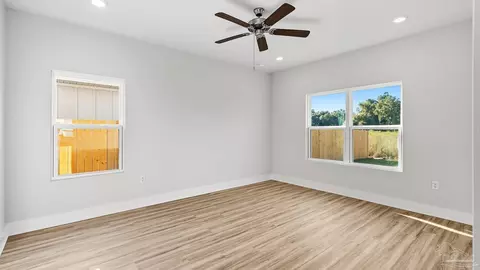 5880 Tripletail Dr, Milton, FL 32583 photo 14