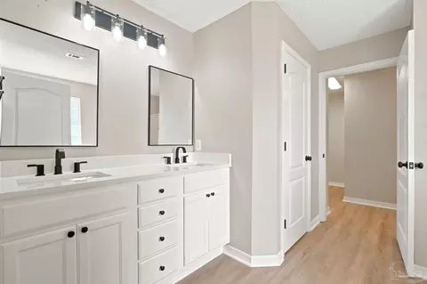 Bath - 4855 Broadleaf Dr, Pace, FL 32571 photo 1 of 6