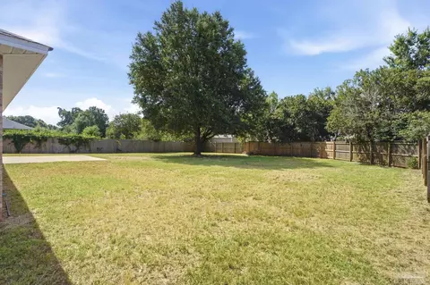 Exterior - 4855 Broadleaf Dr, Pace, FL 32571 photo 4 of 9
