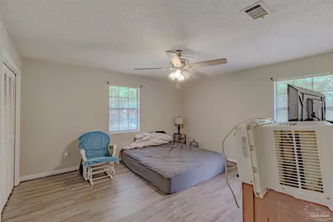 Bedroom - 3377 Ware Rd, Cantonment, FL 32533 photo 1 of 4