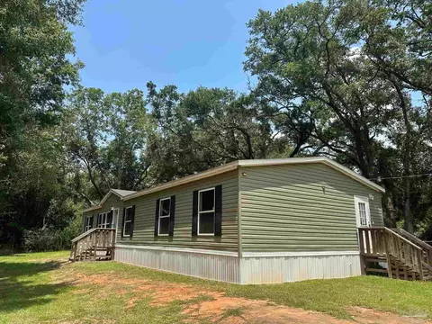 Exterior - 5337 Old Oak Rd, Milton, FL 32583 photo 2 of 3