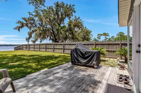 Exterior - 7631 Petersen Pt Rd, Milton, FL 32583 photo 5 of 18