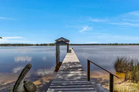 View/Area - 7631 Petersen Pt Rd, Milton, FL 32583 photo 1 of 5