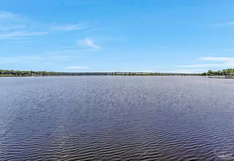 View/Area - 7631 Petersen Pt Rd, Milton, FL 32583 photo 2 of 5