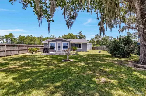 Exterior - 7631 Petersen Pt Rd, Milton, FL 32583 photo 8 of 18