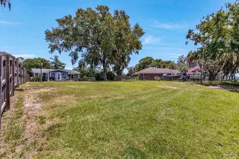 Exterior - 7631 Petersen Pt Rd, Milton, FL 32583 photo 12 of 18