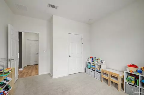 Bedroom - 4166 Upper Walk Ln, Milton, FL 32583 photo 9 of 10