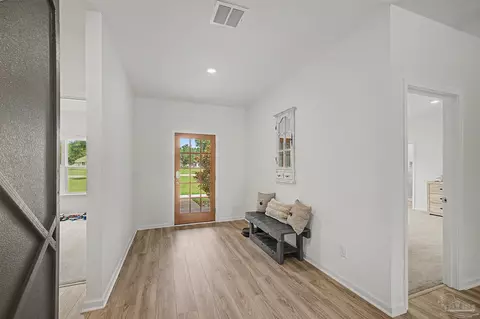 Entry Way - 4166 Upper Walk Ln, Milton, FL 32583 photo 11 of 14