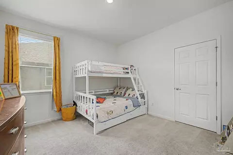 Bedroom - 4166 Upper Walk Ln, Milton, FL 32583 photo 6 of 10
