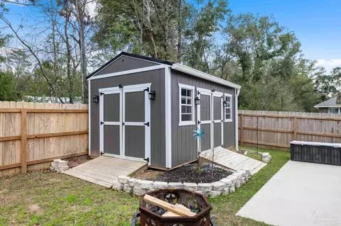 Exterior - 3897 Ranch Rd, Pace, FL 32571 photo 7 of 11