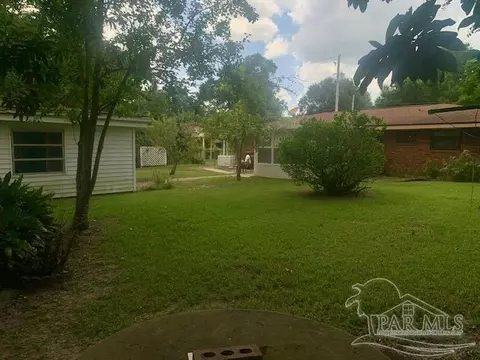 Exterior - 5116 Seagull Dr, Pace, FL 32571 photo 8 of 13