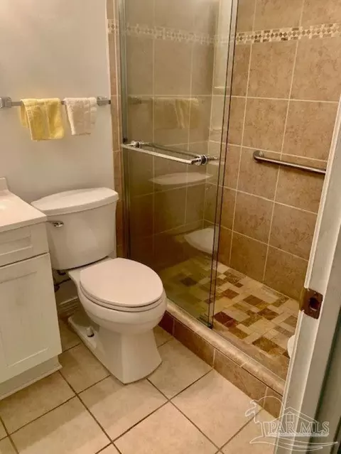 Bath - 5116 Seagull Dr, Pace, FL 32571 photo 1 of 8