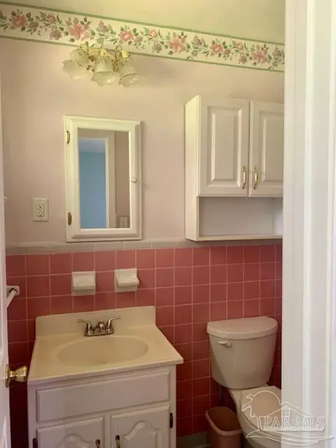 Bath - 5116 Seagull Dr, Pace, FL 32571 photo 7 of 8