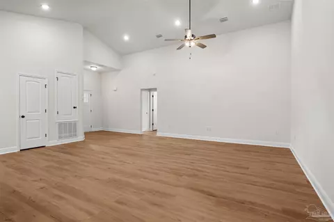 8237 Western Way Dr, Pensacola, FL 32526