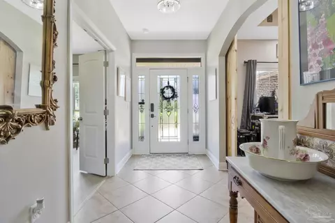 Entry Way - 6771 Cotter Dr, Milton, FL 32570 photo 1 of 5