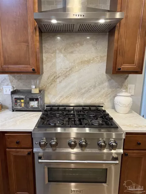 Kitchen - 6771 Cotter Dr, Milton, FL 32570 photo 1 of 4