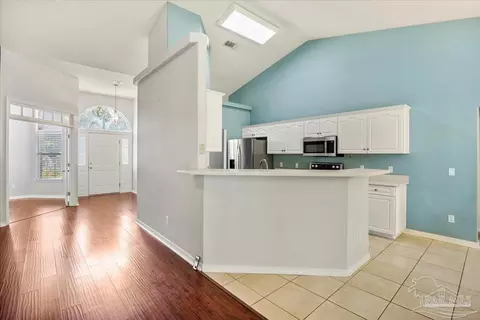 Entry Way - 5403 Stafford Cir, Pace, FL 32571 photo 5 of 6