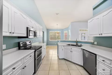 Kitchen - 5403 Stafford Cir, Pace, FL 32571 photo 3 of 4