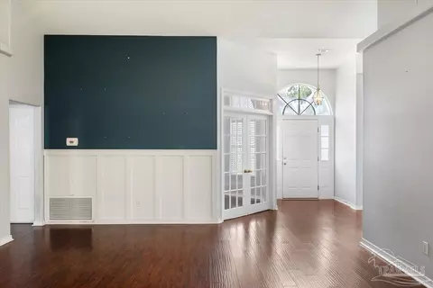 Living - 5403 Stafford Cir, Pace, FL 32571 photo 4 of 6
