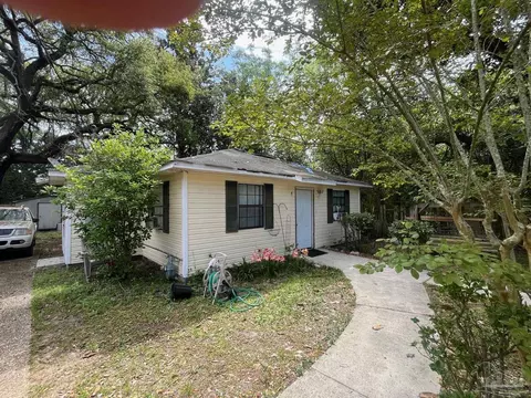 8 N Merritt St, Pensacola, FL 32507