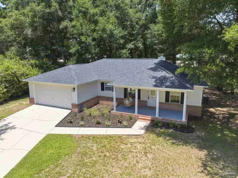 Exterior - 5708 Bronco Pl, Milton, FL 32570 photo 10 of 11