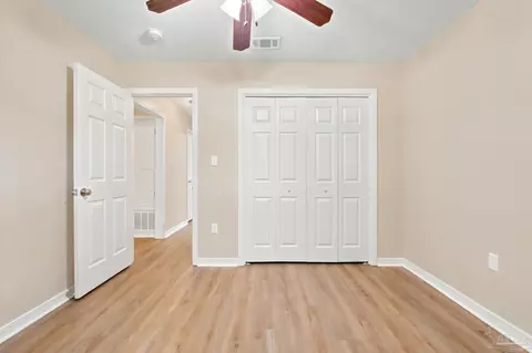 Bedroom - 5708 Bronco Pl, Milton, FL 32570 photo 3 of 4