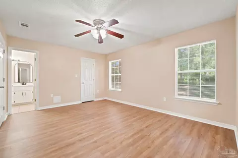 Bedroom - 5708 Bronco Pl, Milton, FL 32570 photo 1 of 4