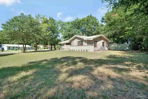 Exterior - 6480 Cypress St, Milton, FL 32570 photo 10 of 11