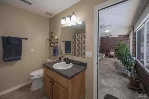 Bath - 1804 Condor Dr, Cantonment, FL 32533 photo 6 of 9