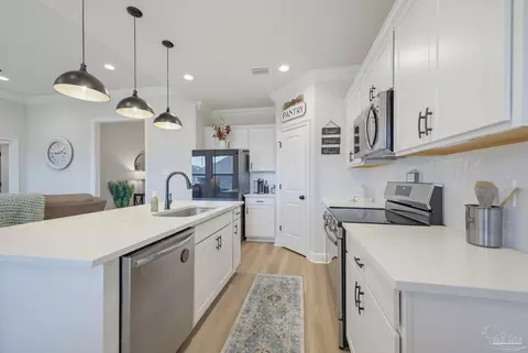 Kitchen - 4249 Lady Palm Ct, Pace, FL 32571 photo 5 of 6
