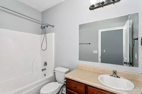 Bath - 5208 Parkside Dr, Pace, FL 32571 photo 2 of 2