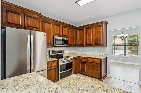 Kitchen - 5208 Parkside Dr, Pace, FL 32571 photo 2 of 3