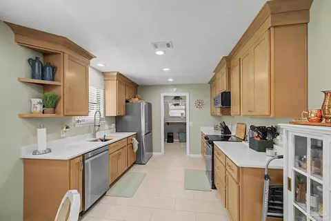 Kitchen - 2145 Mykell Dr, Milton, FL 32583 photo 1 of 5