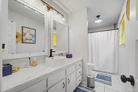 Bath - 2145 Mykell Dr, Milton, FL 32583 photo 1 of 2