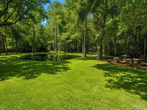 Exterior - 2145 Mykell Dr, Milton, FL 32583 photo 3 of 22