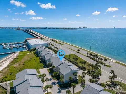 200 Pensacola Beach Rd #D2, Gulf Breeze, FL 32561