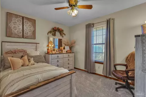 Bedroom - 3418 Bo Peg Rd, Cantonment, FL 32533 photo 3 of 4