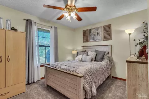 Bedroom - 3418 Bo Peg Rd, Cantonment, FL 32533 photo 4 of 4