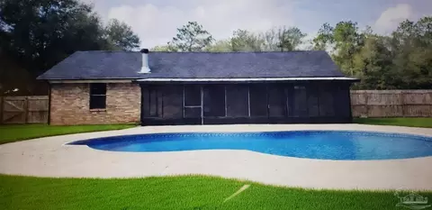 Exterior - 4200 Sablan Ln, Milton, FL 32583 photo 3 of 6
